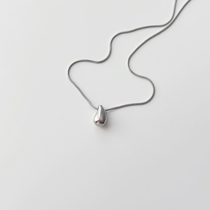 Heliophilia Silver Collar Chicagos Grey Plateado Heliophilia Silver Collar Chicagos Grey Plateado